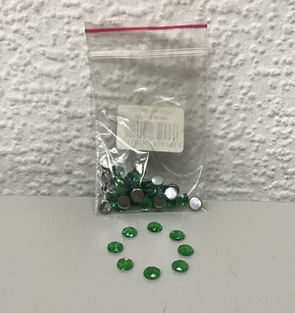 +Стразы D6  (50)