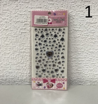 +  Стразы на клееввой основе