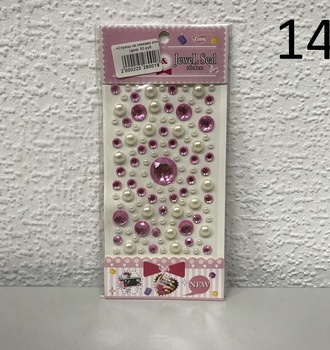 +  Стразы на клееввой основе