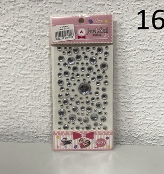 +  Стразы на клееввой основе