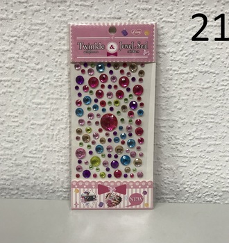 +  Стразы на клееввой основе