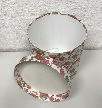 * Коробка бумажная с кр 20х22