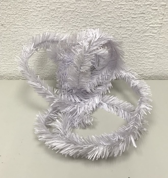 +Мишура "хвоя" 5,4м белая