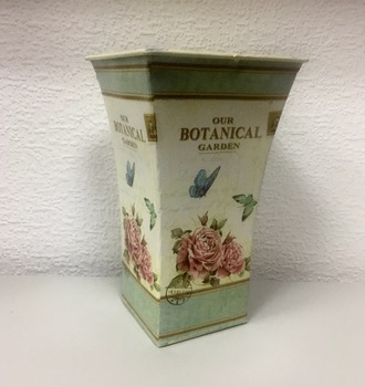 + Ваза квадрабная б