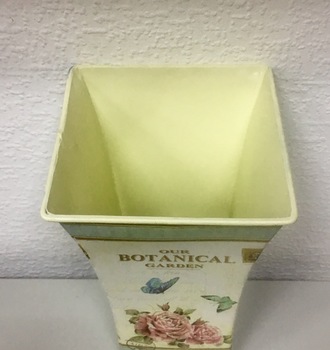 + Ваза квадрабная б